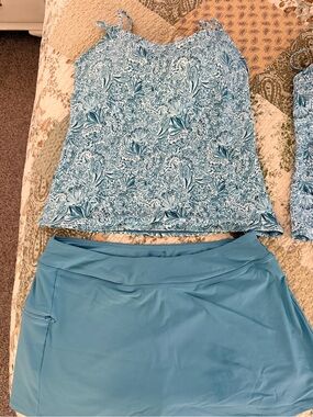 Women's Blue Printed Tank and Solid Blue Skirt Set